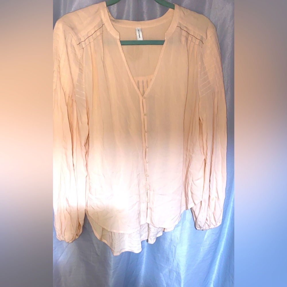 WOMEN’S GENTLE FAWN BLOUSE